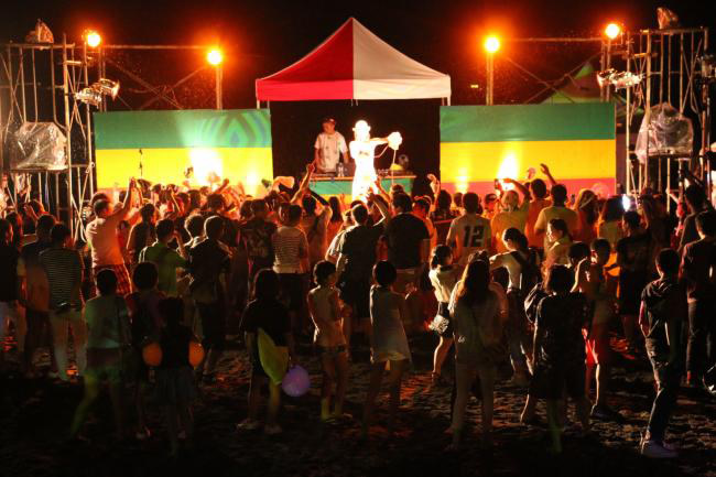 Festival reggae en bord de mer