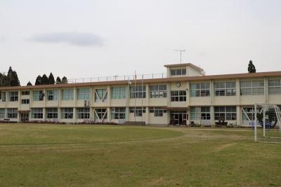池田小学校校舎の写真