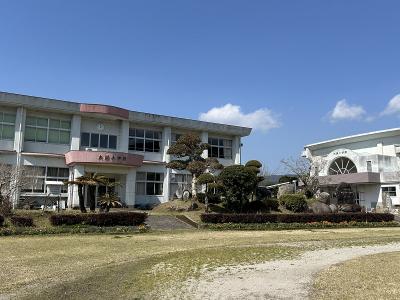 大原小学校校舎の写真